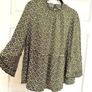 Super cute top in sage & hunter green, abstract design, layered 3/4 bell sleeves